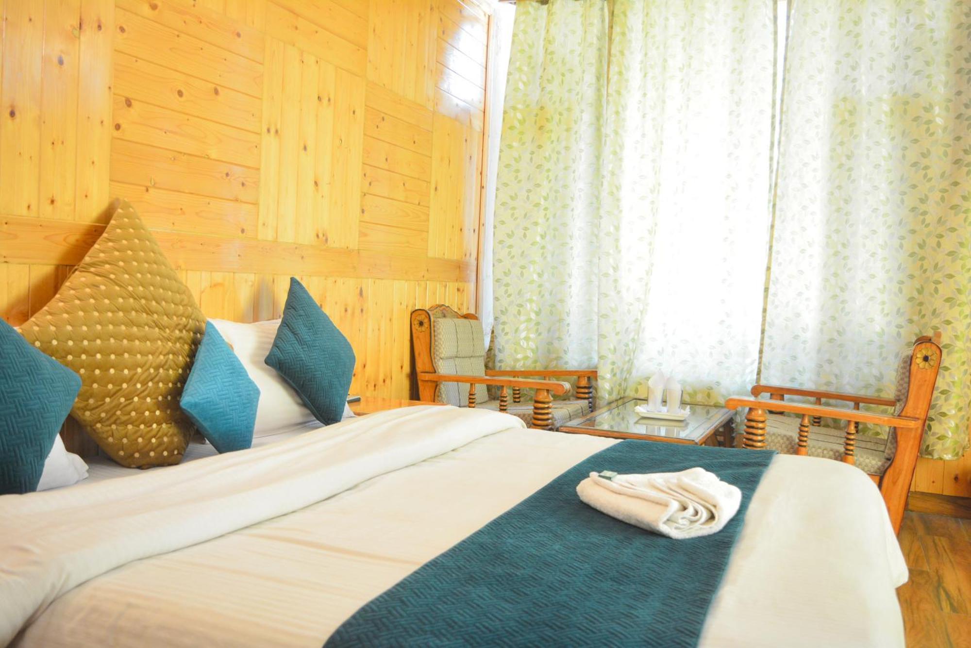 Hotel The Neelgiris Manāli Exteriér fotografie